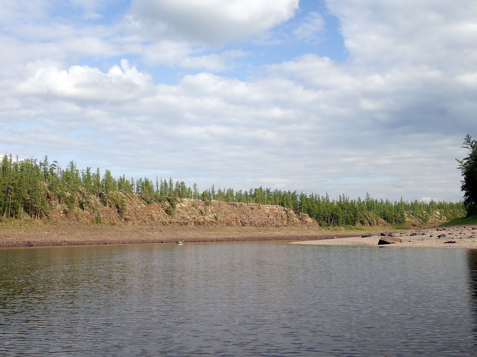 Вилюй какой океан. Река Вилюй. Река Вилюй рыбалка. Озеро Вилюй. Река Вилюй Свердловская область.